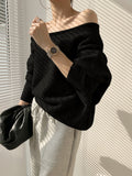 Asymmetrischer Pullover mit One-Shoulder-Träger 